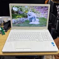 Fujitsu Lifebook AH555 (獨顯 / Core i5 / 15.6" 全高清 / Win 11 / 永久Office / SSD)