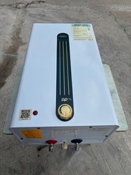 新淨Jenfort 真富 18公升花灑儲水式電熱水爐