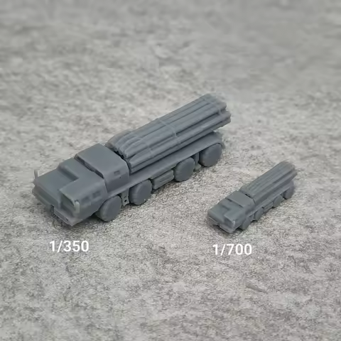 5PCS BM-30 Tornado Rocket Launcher Resin Model 1/350 Or 1/700 Tank Chariot Miniature Model TK124
