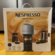 Nespresso Vertuo Next 咖啡機 - 銀色