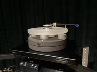 ￼[ 沐耳 ] 英國精品 Wilson Benesch 經典 Full Circle 黑膠唱盤 ACT 0.5碳纖維唱臂