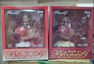 POP MART Kennyswork Blooming Mega Space Molly