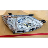 Toyota Innova Headlight/2013-2016 Model/1st Generation/Innova Head Light/3rd Facelift/Head Lamp/Fron