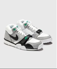 Nike Air Trainer 1 in white green