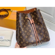 Top 1: 1 Classic Presbyopic Bucket Bag Shoulder Bag Bucket Black Bucket Commuter All-Match Bag Draws