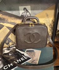多年正版正貨商標門市現貨 Vintage chanel brown caviar leather cc vanity case bag 魚子皮 荔枝皮 牛皮 小盒子 化妝包 化妝袋 中古包