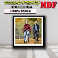 Custom Photo Print Wall Decoration with White and Black List, MDF Frame, Size 20x20cm