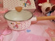全新 絕版18cm my melody 粉紅色 士多啤梨圖案 煮麵煲 單柄鍋子 連鍋蓋 及 1 melody 煲墊 2人用 電磁爐 / 明火均合用