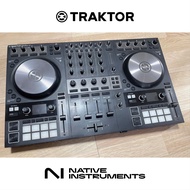 Traktor Kontrol S4 MK3 ดีเจคอนเทรลเลอร์ DJ Controller (มือสอง) แถมฟรี! TRAKTOR PRO 3 Software DJ และกระเป๋า