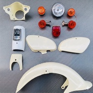 PLASTIC SET FOR CUB 81 (NO PAINT)
