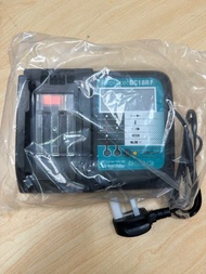 Makita 牧田 代用 220V 快速充電器 英式三腳插 香港用 全新 Charger Replacement only replace DC18RF  不連電池 少量現貨