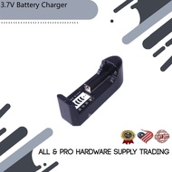 3.7V UNIVERSAL BATTERY CHARGER