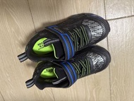 Skechers 兒童防水運動鞋