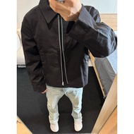 Cleanfit Short Jacket แจ็คเก็ตเบสบอลคอปกสีดำ ทรงหลวม ทรงปกติ แขนยาว ฤดูใบไม้ร่วง 2024 สำหรับผู้ชาย