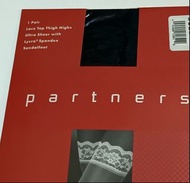 BRAND NEW ‘’partners‘’【 ULTRA SHEER LACE TOP SANDALFOOT STOCKING 】7D 超薄LACE TOP絲襪 脚尖位全透明*不需用吊襪帶穿著 (但