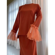 Nunu The Label - Kurung Jelita Baju Kurung moden dengan lengan panjang dan ruffle moden