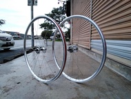 HPLUSSON THE ARCHITYPE POLISHED RIM 700C WITH DT SWISS 370 CLASSIC TRACK HUB 20H/24H WHEELSET 