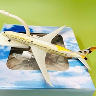 ETIHAD AIRWAYS EMERGENCY PLANE MODEL 1/400 SCALE BEAUTIFUL STANDARD TYPE 1 WITH WHEELS (FULLBOX)