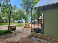 Vila studio 35 m² dengan 1 bilik mandi peribadi di Sematan (Home by the beach for 4 [No 3])