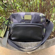 TUMI Men's Messenger Bag Fashion Leisure Travel Messenger Bag Waterproof Ballistic Nylon