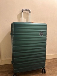 American Tourister 綠色行李箱