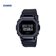 Casio GM-5600นักเรียนขนาดเล็กนาฬิกาอิเล็กทรอนิกส์ชายแฟชั่นนาฬิกาหน้าปัดทรงสี่เหลี่ยมนาฬิกากีฬา Casio G-SHOCK