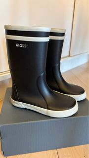Aigle 黑色雨靴