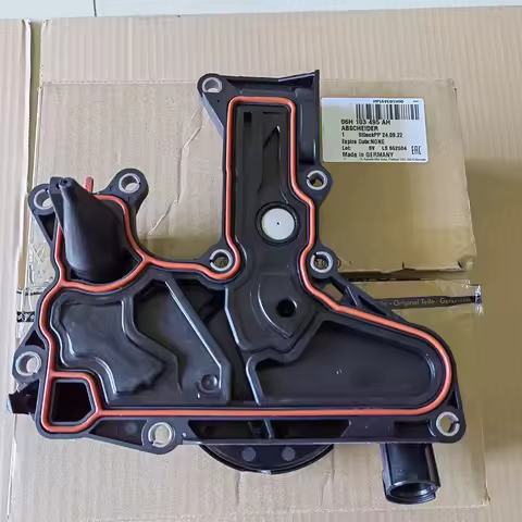 Made In Germany 2.0T Oil Separator PCV Valve 06H103495AH 06H103495E 06H103495A 06H103484B 06H103495A