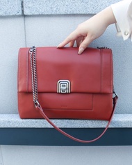 香港小眾品牌 小香風純素皮革Gracelyn 中型斜孭袋/ 上肩袋 干邑