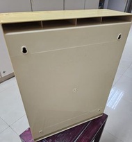 80年代淺黃色浴室掛牆鏡櫃