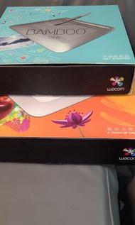 Wacom畫板兩塊（一塊無筆）