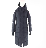 CANADA GOOSE) 3815L ELMWOOD PARKA 羽絨服，帶品牌標誌貼片和兜帽，長款羽絨服，海軍藍，M 碼，加拿大製造，正品，女款，成色極佳。