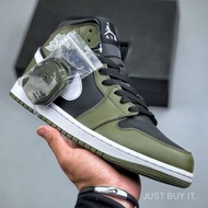 Air Jordan 1 Mid DQ8426 001 recreational sports board shoes