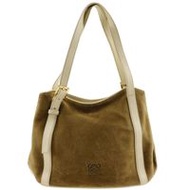Pre-owned LOEWE Anagram shoulder bag in brown suede with a magnetic closure. A5 size. Women's.