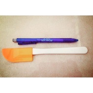 TUPPERWARE MINI SPATULA ORANGE