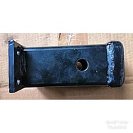 Hitch receiver for SUV
