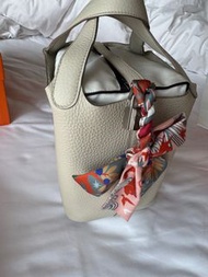 99🆕Hermes picotin 18 冰川白 8L 銀釦