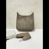 Hermes evelyne29 
大象灰銀扣