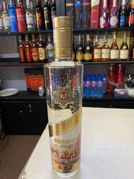 VODKA Men Vảy Vàng SHERIFF STAR Gold 30% 565ml