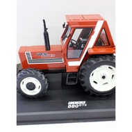 [Car Model] 1 32 Alloy Agricultural Locomotive FIAT FIAT 880D T5 Tractor Model Nostalgic Ornaments C