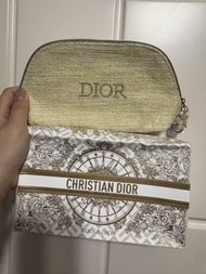 Dior 全新白金色精緻化妝包（聖誕特別版）