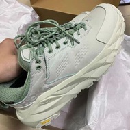 全新🌸 Hoka One One Kaha Low GTX 卡哈 戶外行山鞋 沙漠之花 羅勒綠