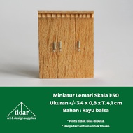 Miniature 3-Door Wardrobe Model / MH Wooden Wardrobe 1:50 scale