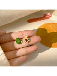 2入組時尚創意可愛酪梨形狀綠色水果耳環,適合女性日常佩戴