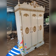 lemari kayu jati 3 pintu putih