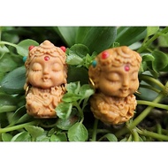 L0823F7 Laoshan Sandalwood Tara, Tiandi Through Hole Accessories, Card 15.2 * 22.9 * 8.8+mm.Random S