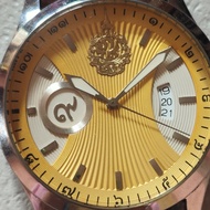 นาฬิกาสะสม นาฬิกาที่ระลึก ภปร wise มือสอง สภาพสวย หน้าสีเหลืองยอดนิยม ระบบถ่าน กระจกยังสวยใส สายใหม่หนังจระเข้แท้ เรือนนี้ขึ้นข้อหล่อมาก