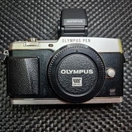Olympus EP-5 with VF-4