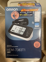 OMRON HEM-7383T1 血壓計