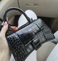 全新正貨｜Balenciaga Hourglass So Black XS 巴黎世家沙漏包 黑扣鱷魚紋 牛皮 細號｜5935471LR671000